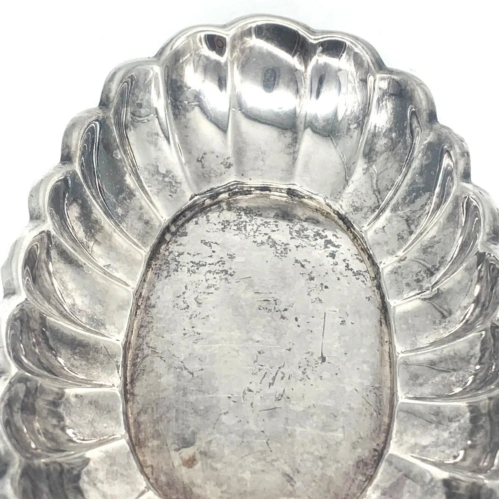Reed & Barton Holiday 111 Silverplate Bread Tray Scalloped Oval Vintage Dish